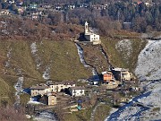 72 Zoom su Salmezza (1030 m) con la chiesetta di S. Barnaba